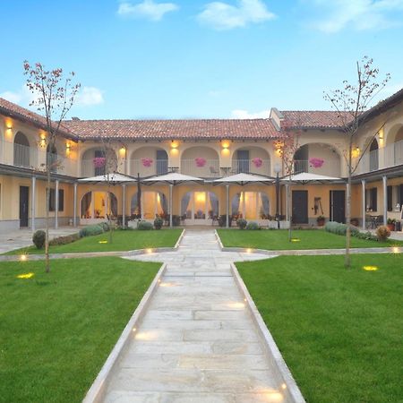 Castagnito Agriturismo Cascina Varie מראה חיצוני תמונה