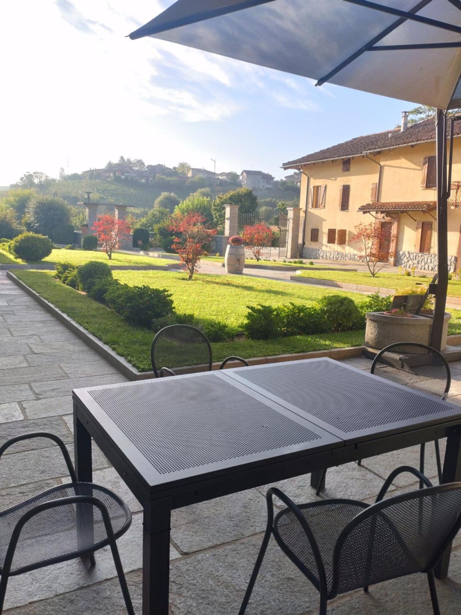 Castagnito Agriturismo Cascina Varie מראה חיצוני תמונה