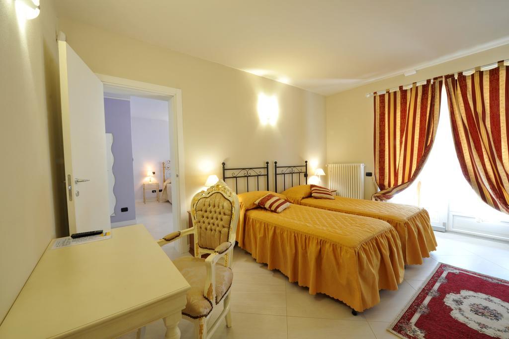 Castagnito Agriturismo Cascina Varie מראה חיצוני תמונה