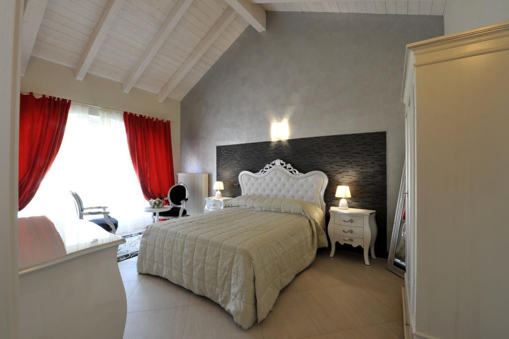 Castagnito Agriturismo Cascina Varie מראה חיצוני תמונה