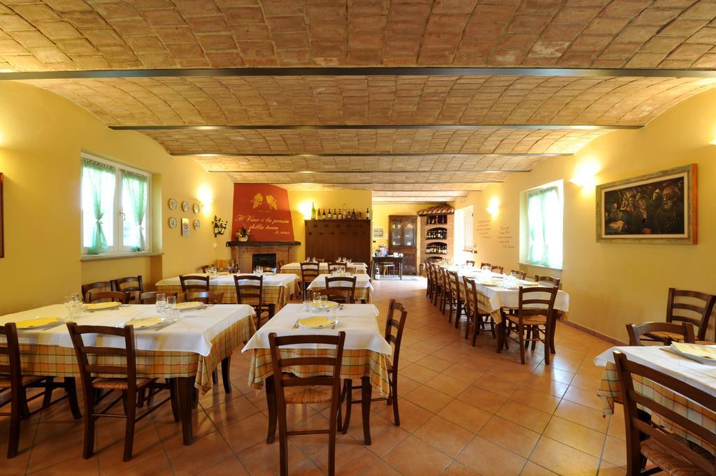 Castagnito Agriturismo Cascina Varie מראה חיצוני תמונה